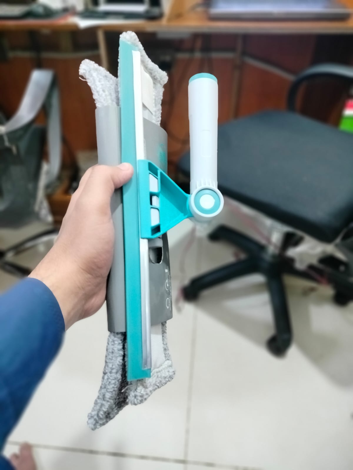Rotatable Glass Wiper | Bendable Double-Sided Squeegee for Window & Floor Cleaning - Image 2