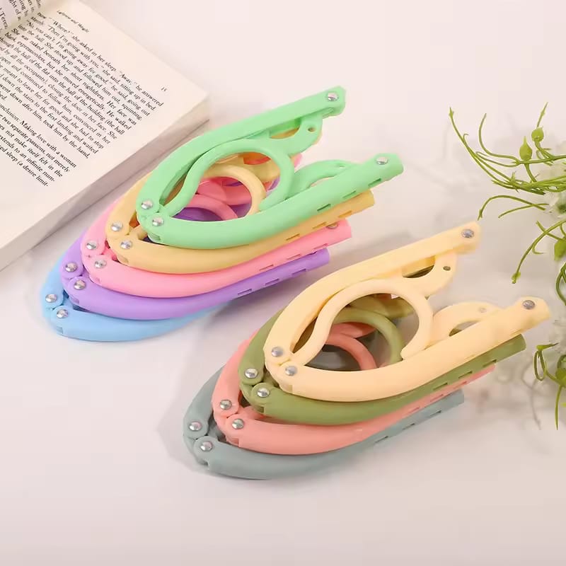 Portable Foldable Clothes Hanger | Non-Slip Travel & Home Multifunctional Hanger - Image 4